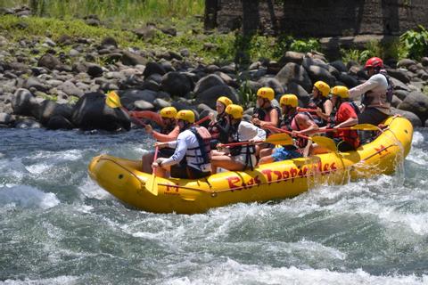 Reventazon River Rafting Class II-III